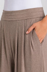 Pull-on Pleated Wide Leg