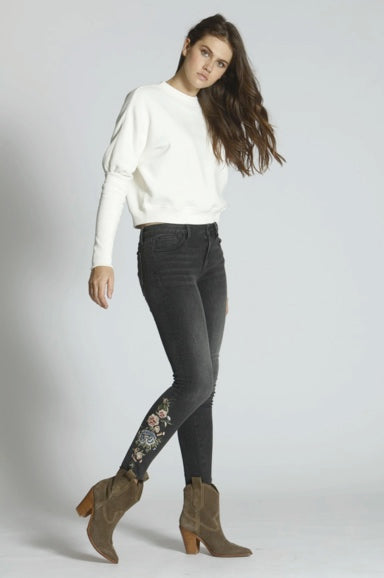 Black Skinny Jeans with Embroidery